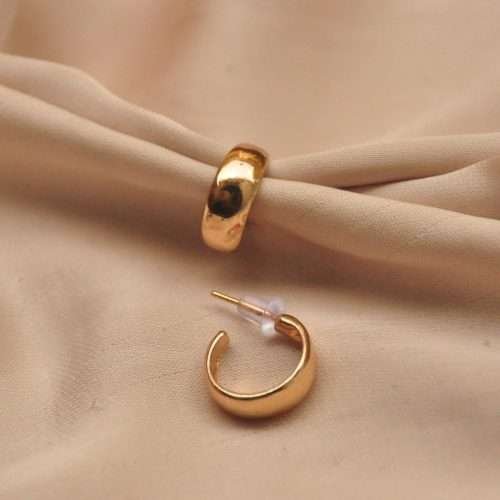 Mini gold hoops B