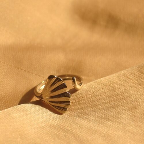 Silver fishtail ring (size 7 & 8)