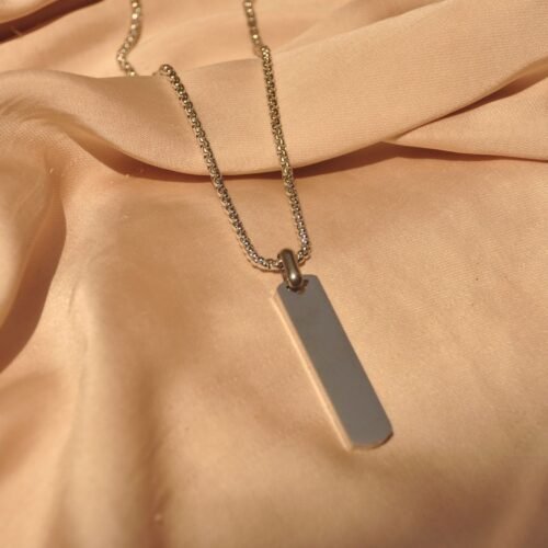 Silver flat bar chain
