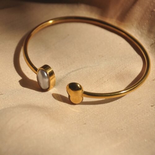 Pearl steel bangle