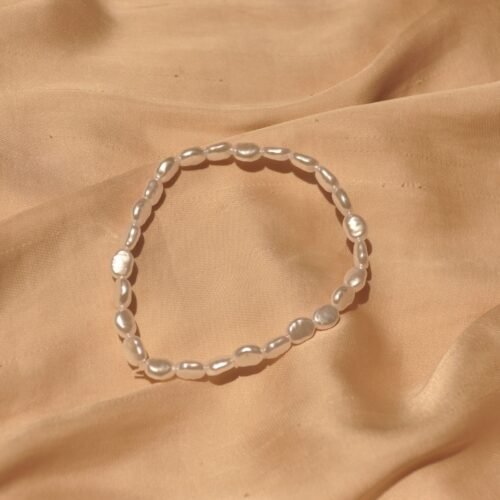 Pearl stretch bracelet