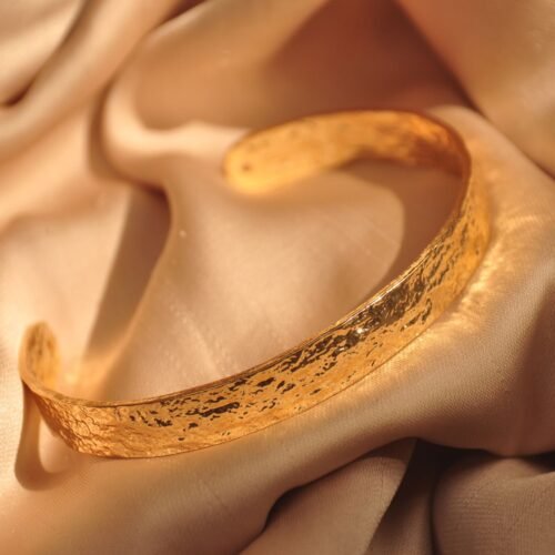Textured gold bangle