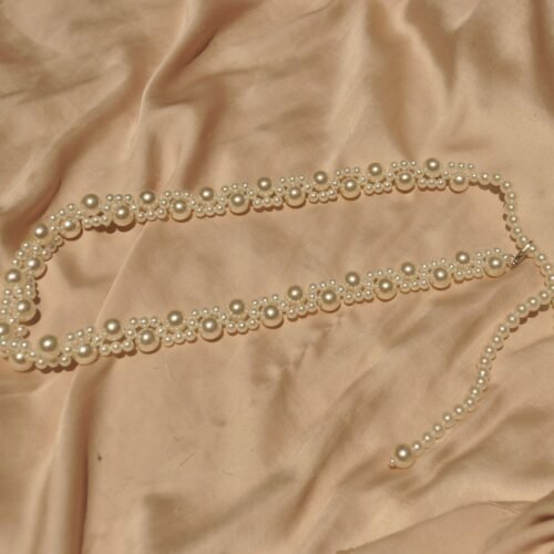 Dana pearl waist chain