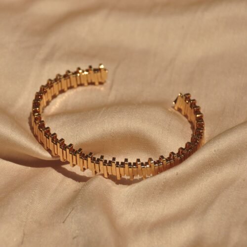 Gold bangle A