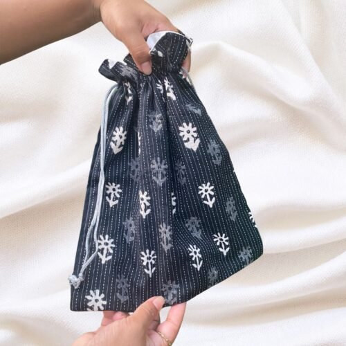 Nyle large drawstring pouch