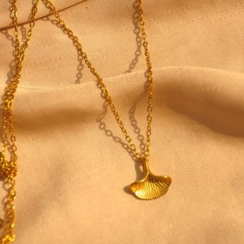 Gold leaf steel chain