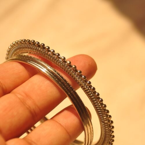 Medium silver 4pc bangle set (Ethnic range)