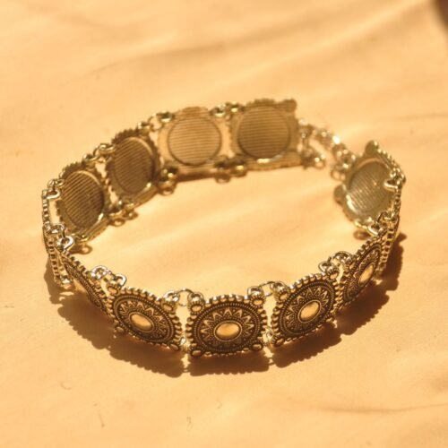 Silver thick choker (Ethnic range)