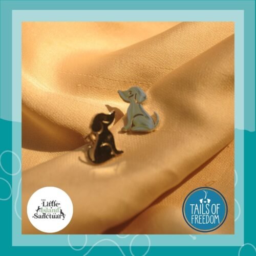 Seated doggie studs (Silver)