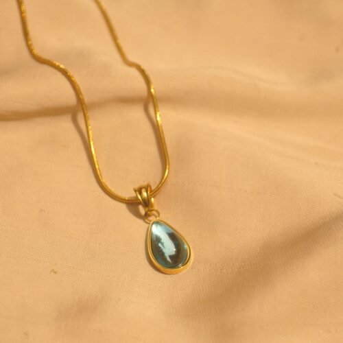 Blue oval steel chain