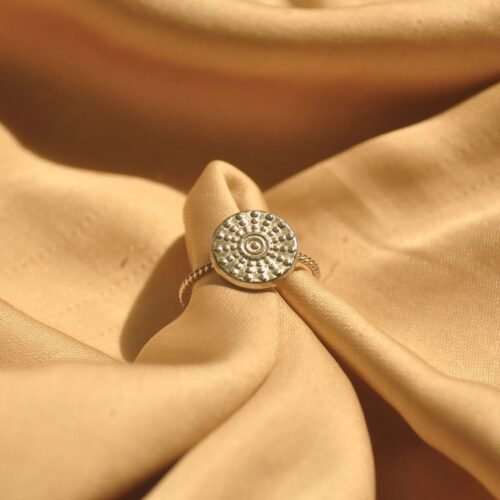 Helios ring - silver (size 8 & 9)