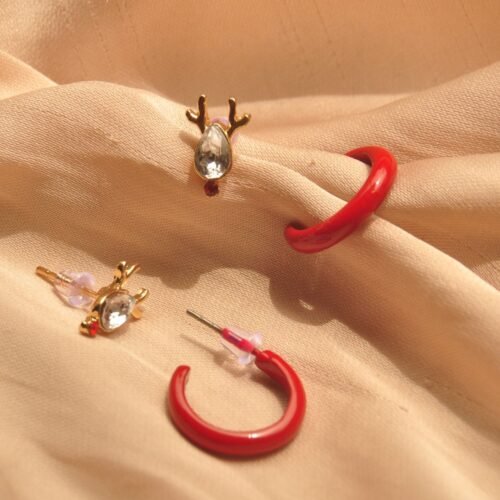 Red christmas hoop-stud set